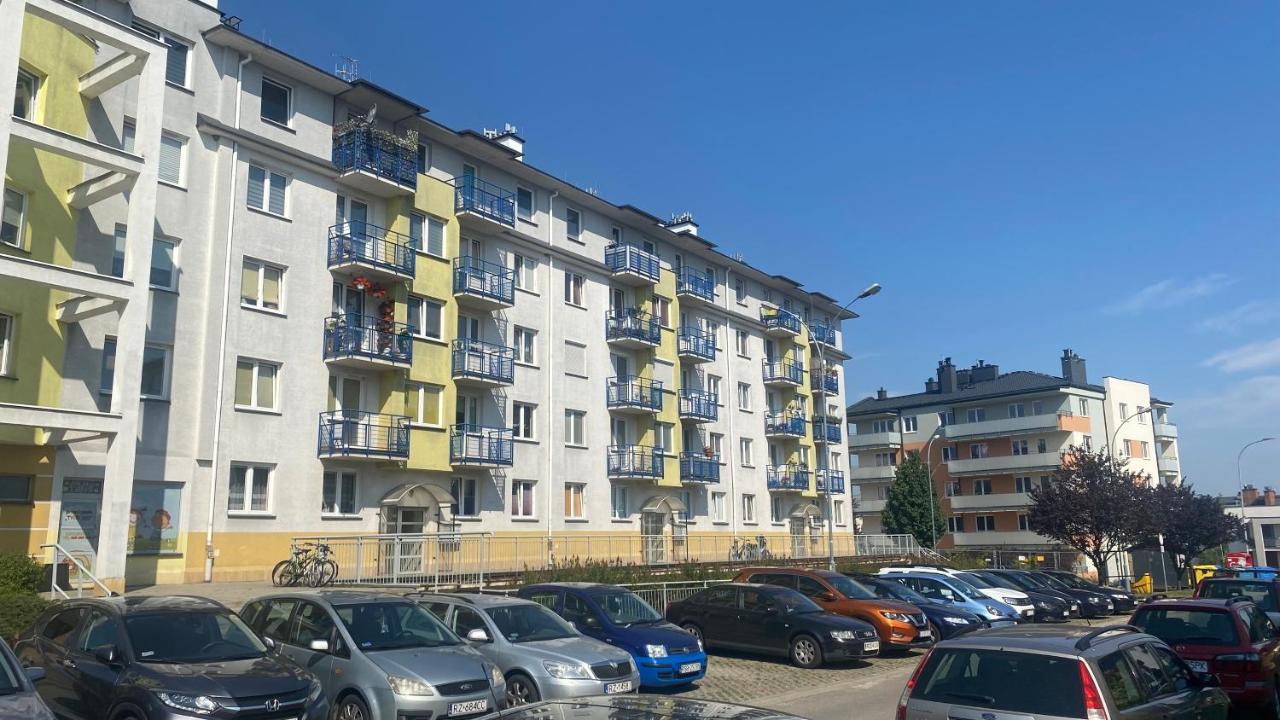 Apartament #Widokowa Apartamento Rzeszów Exterior foto